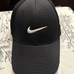 NikeFit Fitted Hat